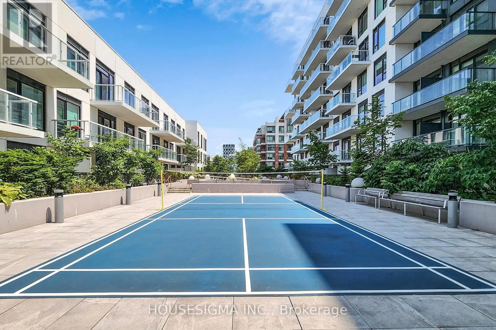 101 - 18 ROUGE VALLEY DRIVE