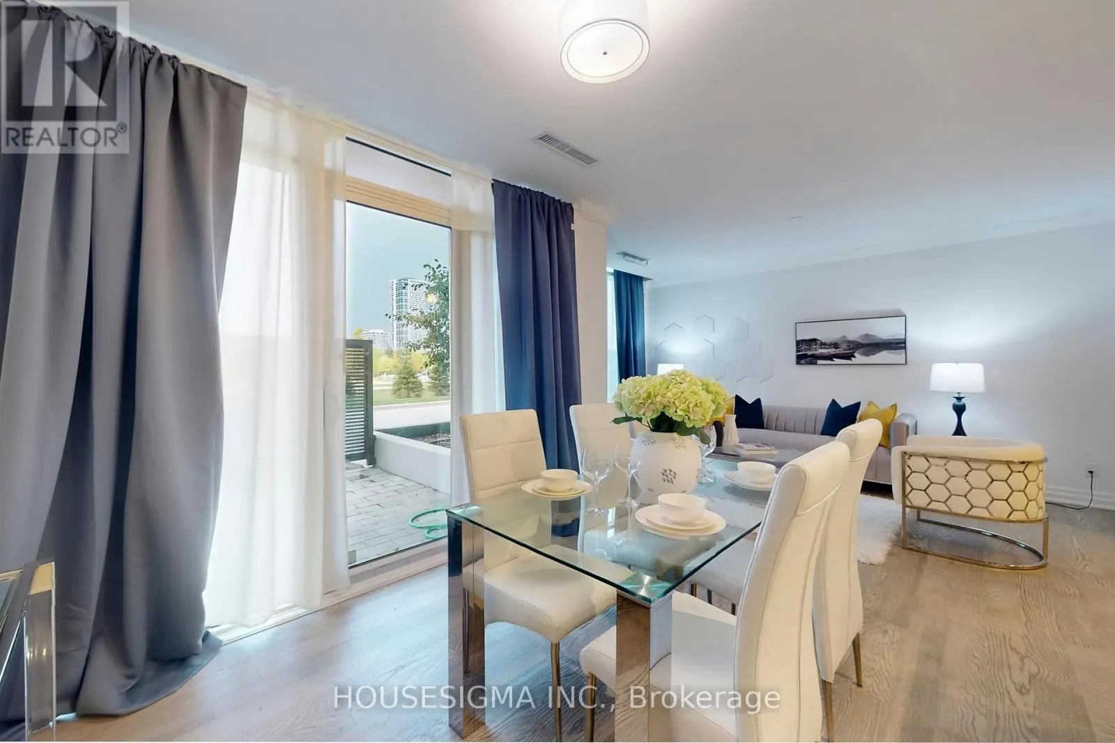 101 - 18 ROUGE VALLEY DRIVE