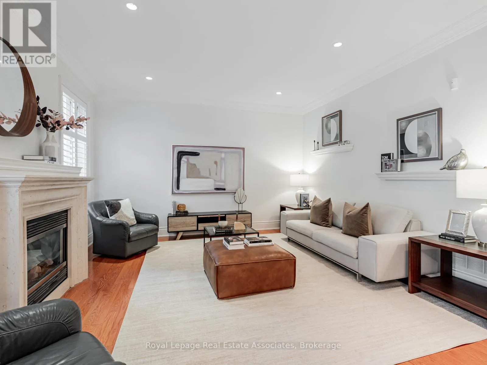 214 SAINT FRANCIS AVENUE