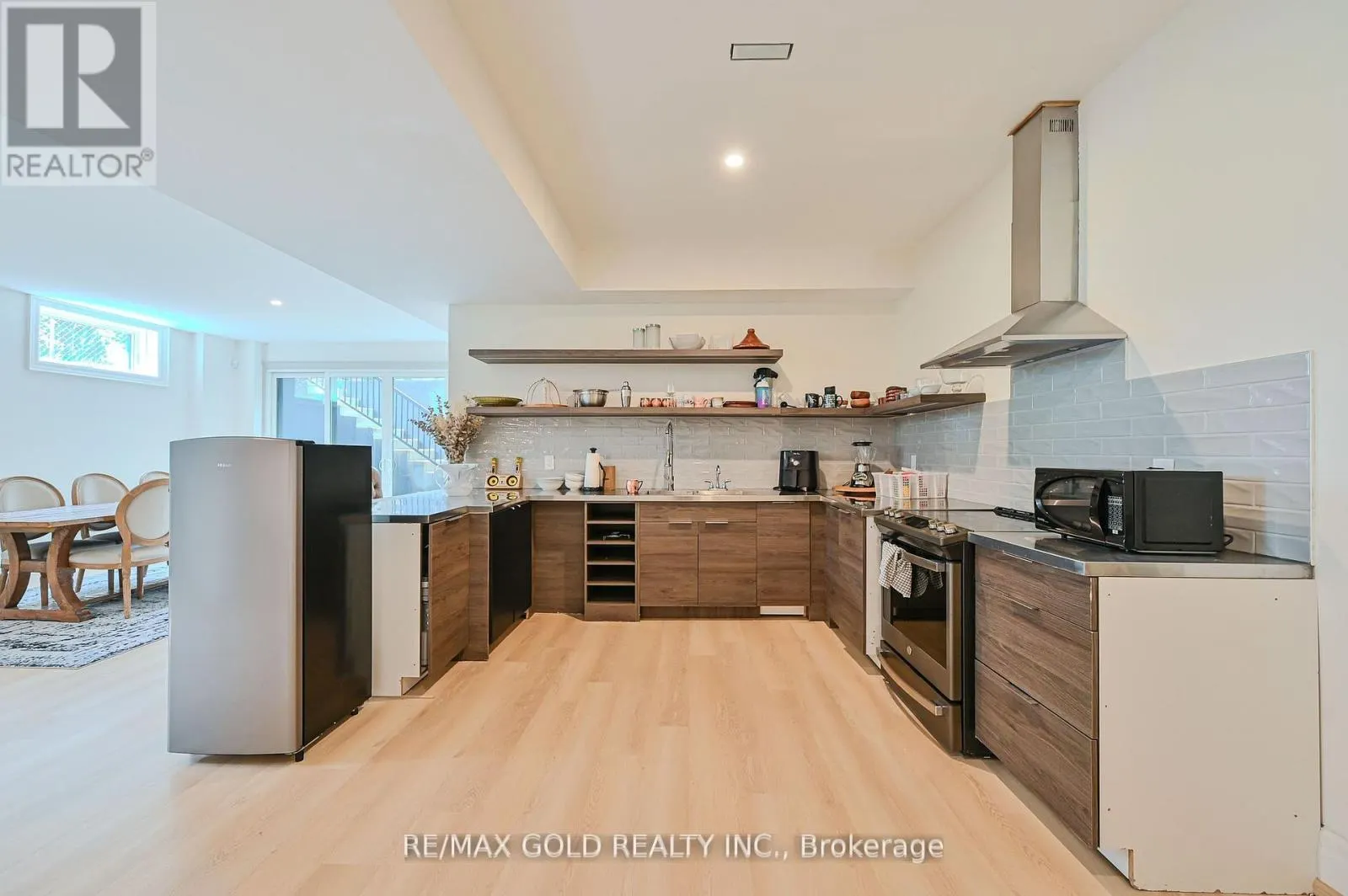 48 SYLVADENE PARKWAY