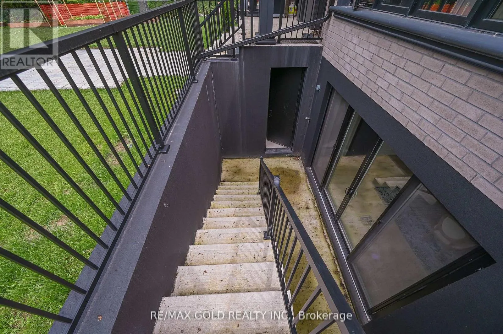 48 SYLVADENE PARKWAY