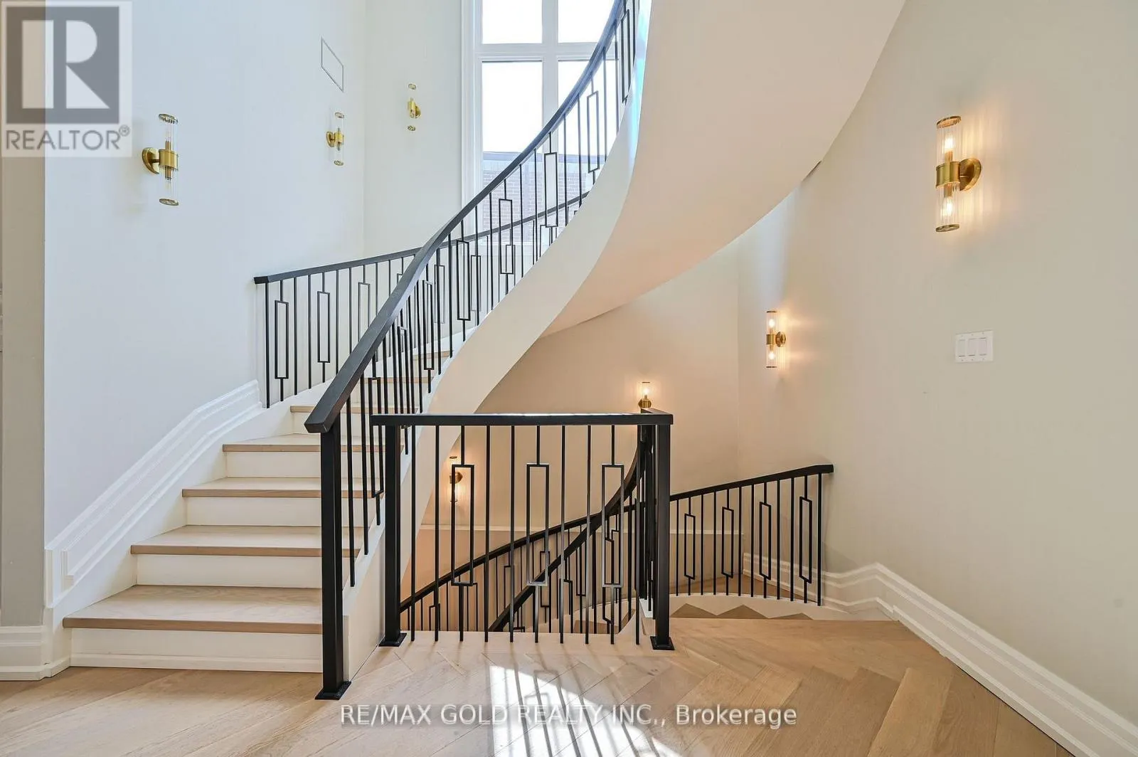 48 SYLVADENE PARKWAY