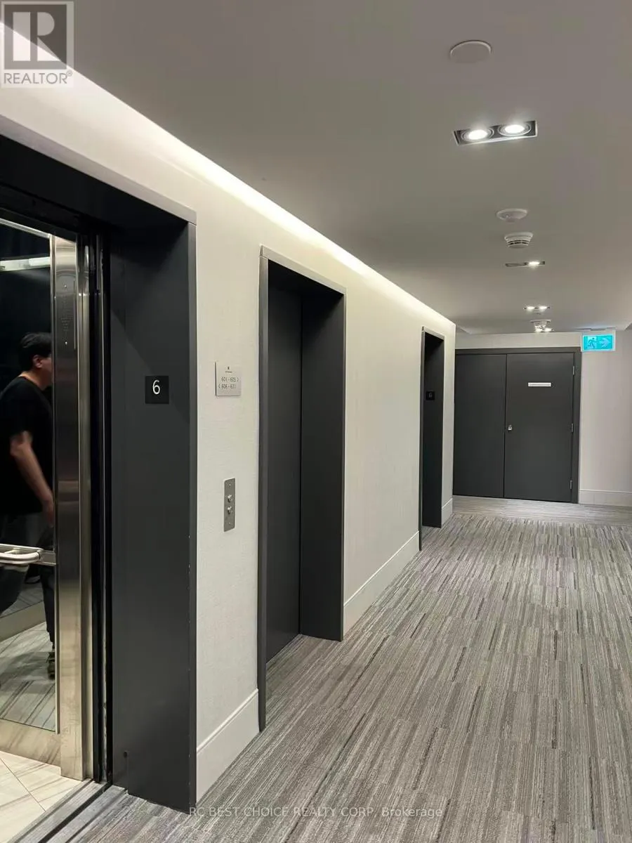 627 - 38 WATER WALK DRIVE