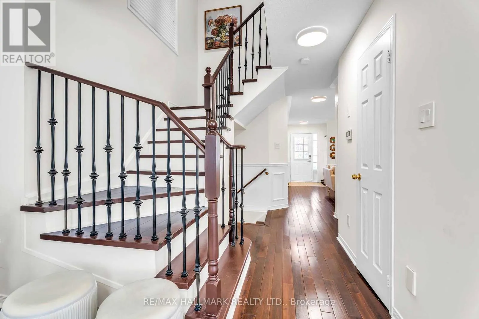 56 WESTCLIFFE CRESCENT