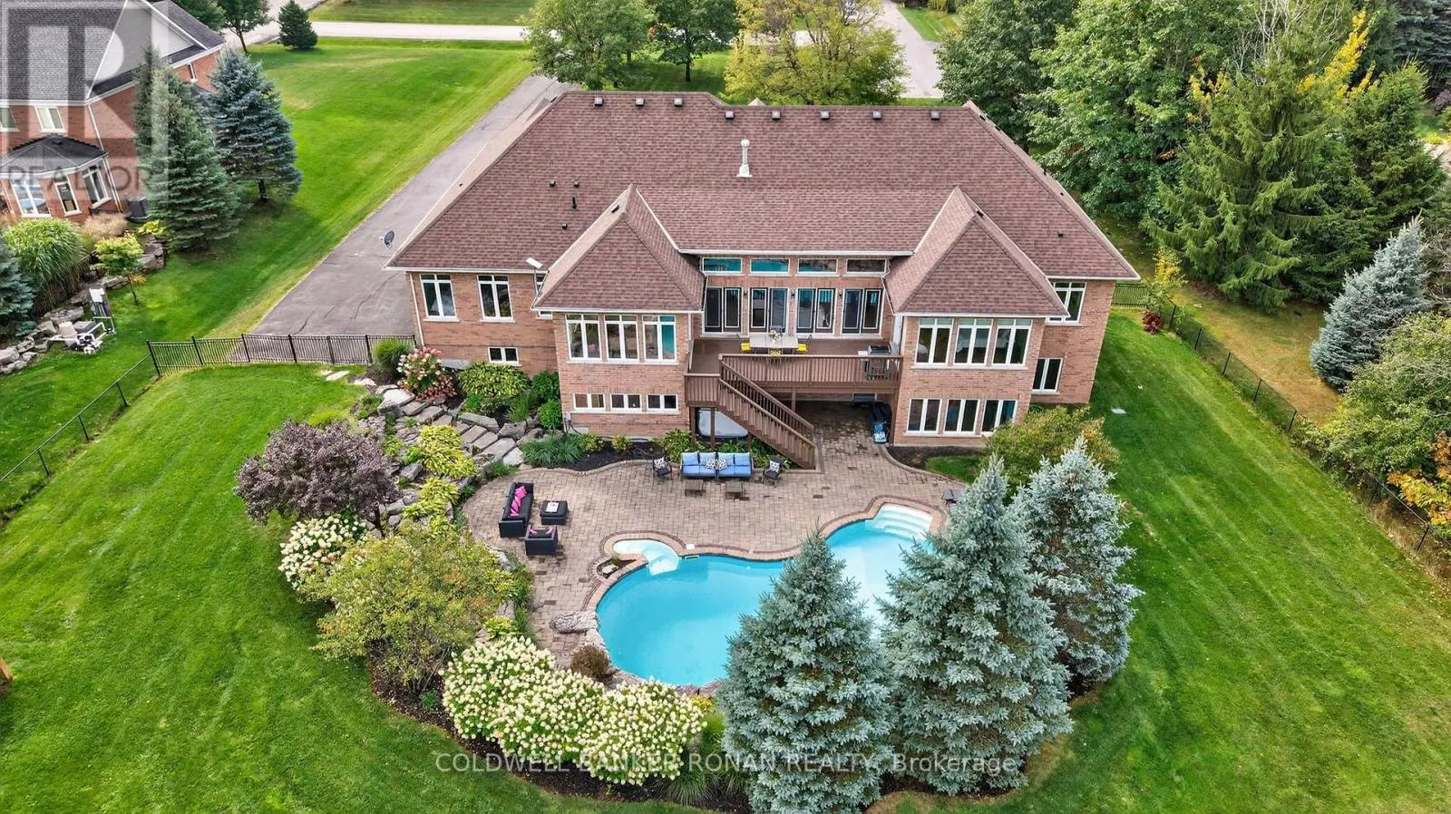 60 UNDERHILL COURT