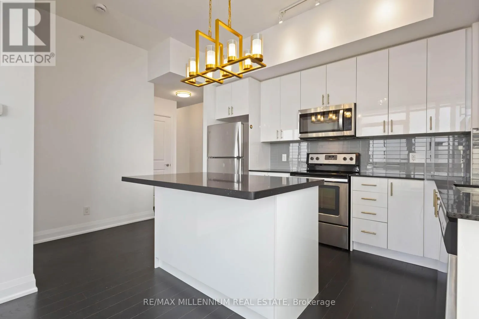 1512 - 9582 MARKHAM ROAD