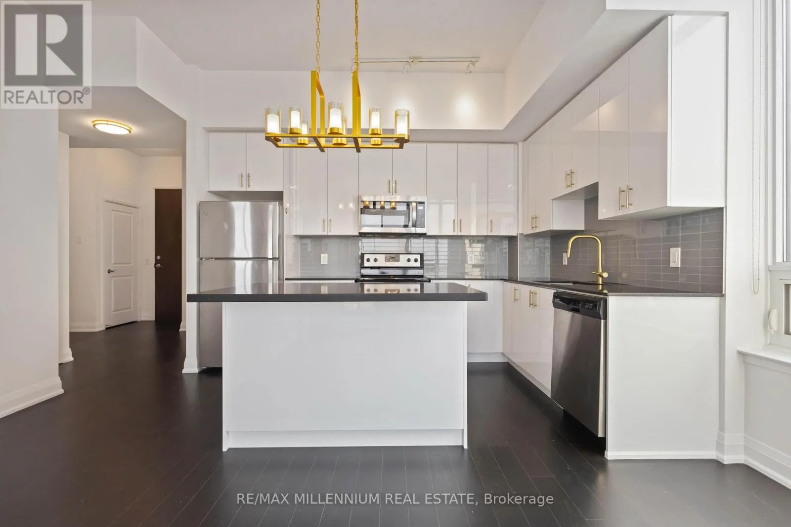 1512 - 9582 MARKHAM ROAD
