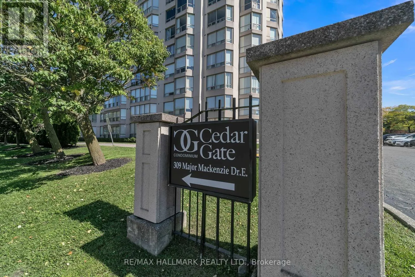 805 - 309 MAJOR MACKENZIE DRIVE E