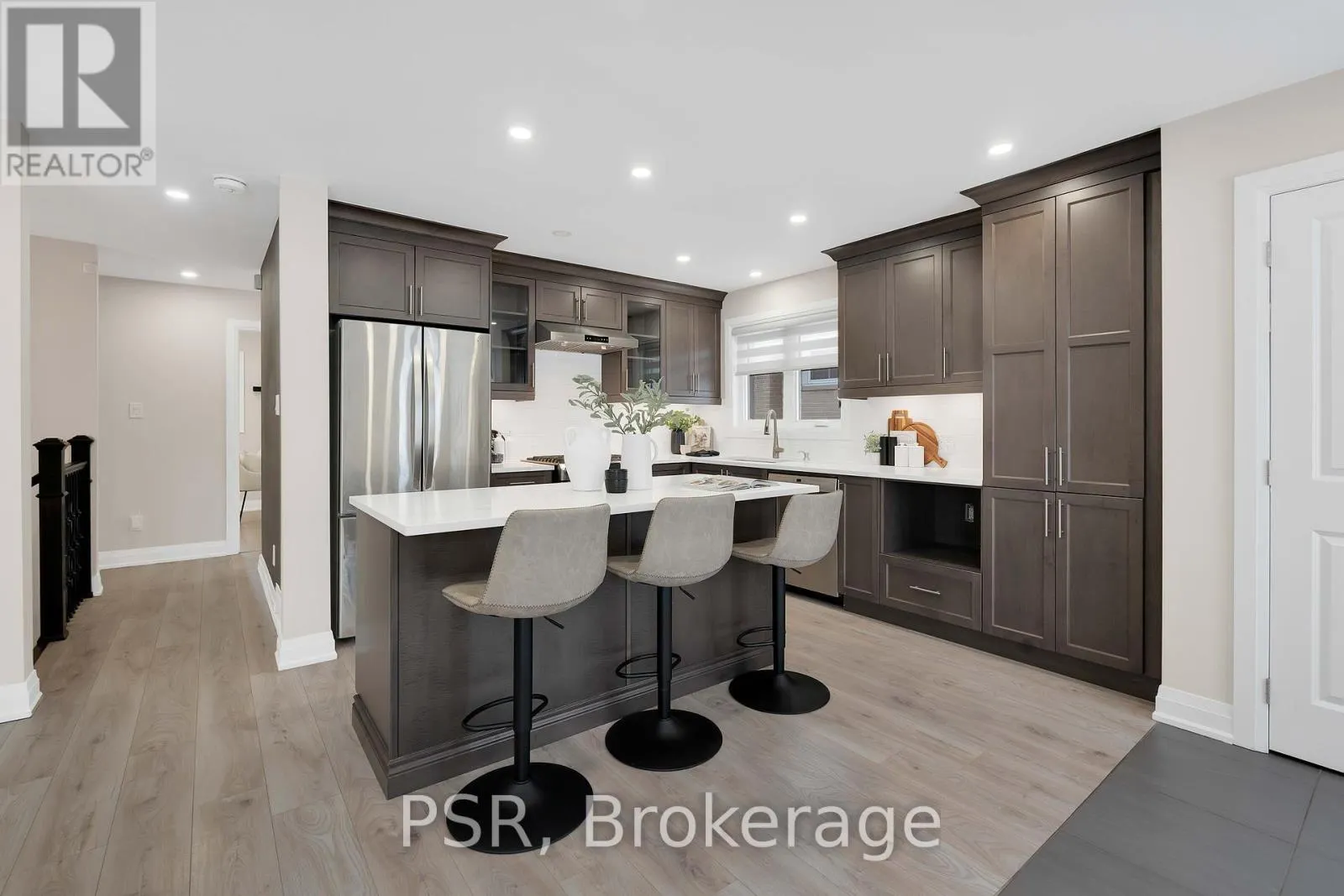 15 WENDERLY DRIVE