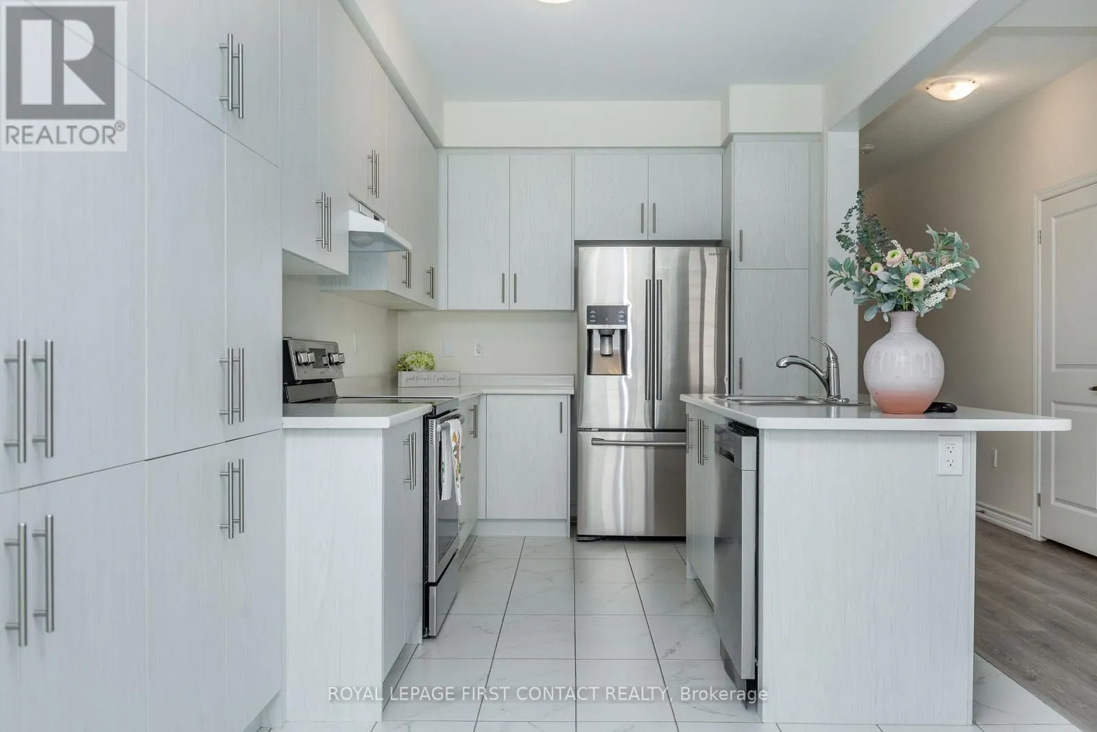 86 KENNETH ROGERS CRESCENT