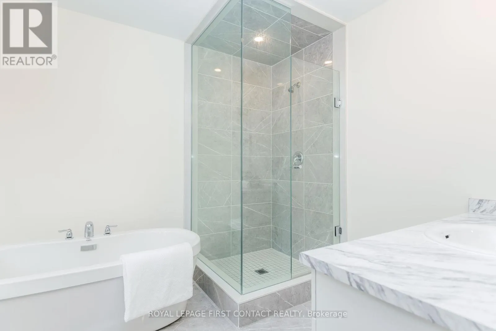 86 KENNETH ROGERS CRESCENT
