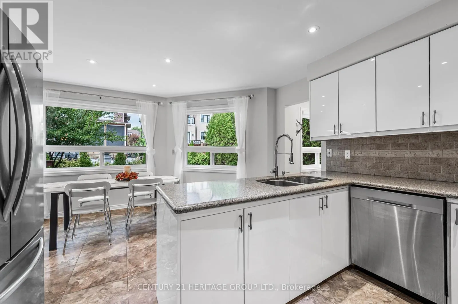 16 WAINWRIGHT AVENUE