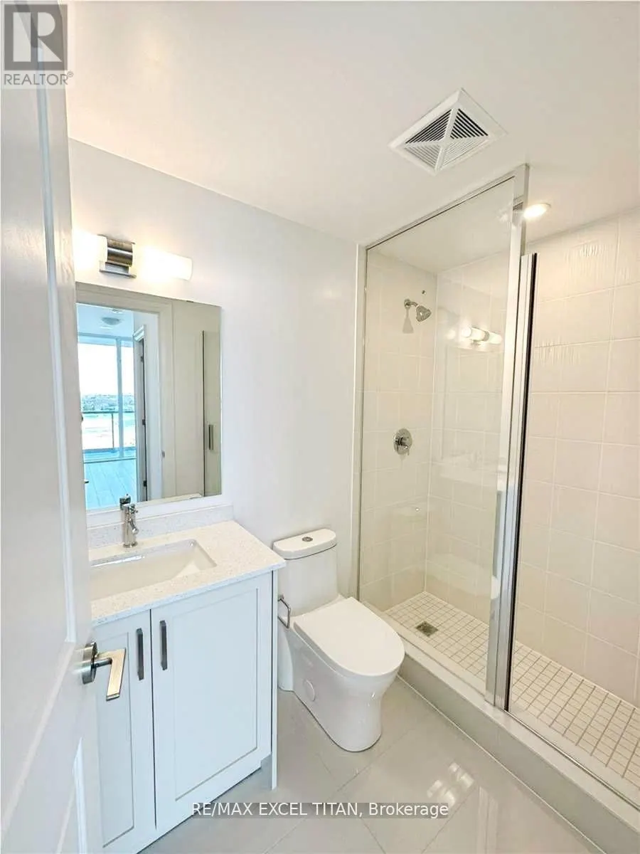 712 - 10 GATINEAU DRIVE