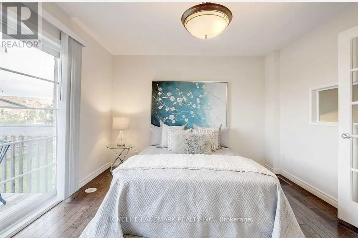 19 BEEHIVE LANE E