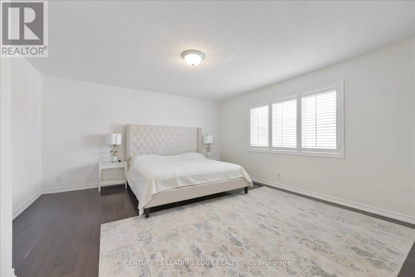 18 KERR LANE