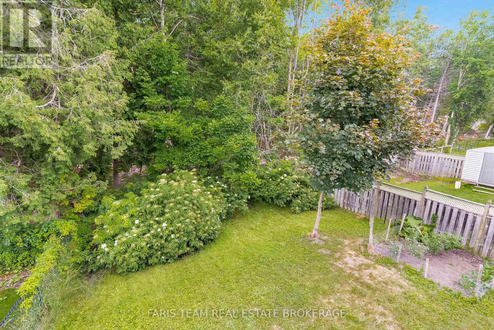 1006 LESLIE DRIVE