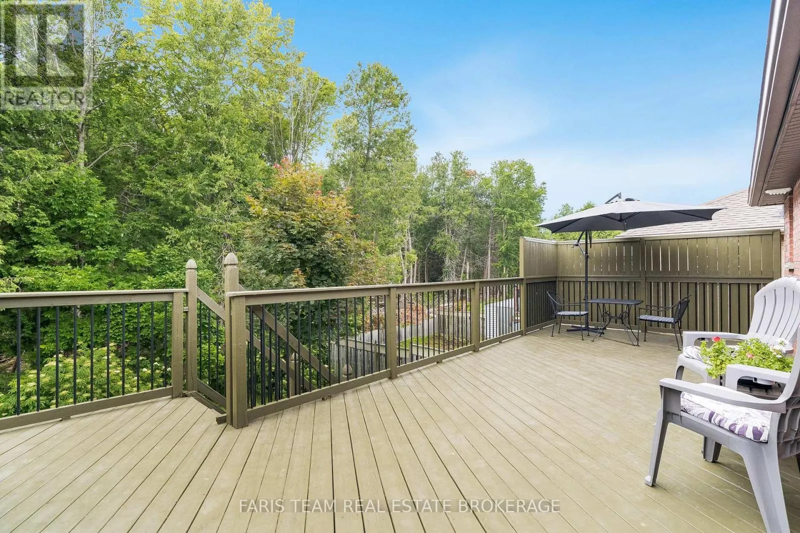 1006 LESLIE DRIVE