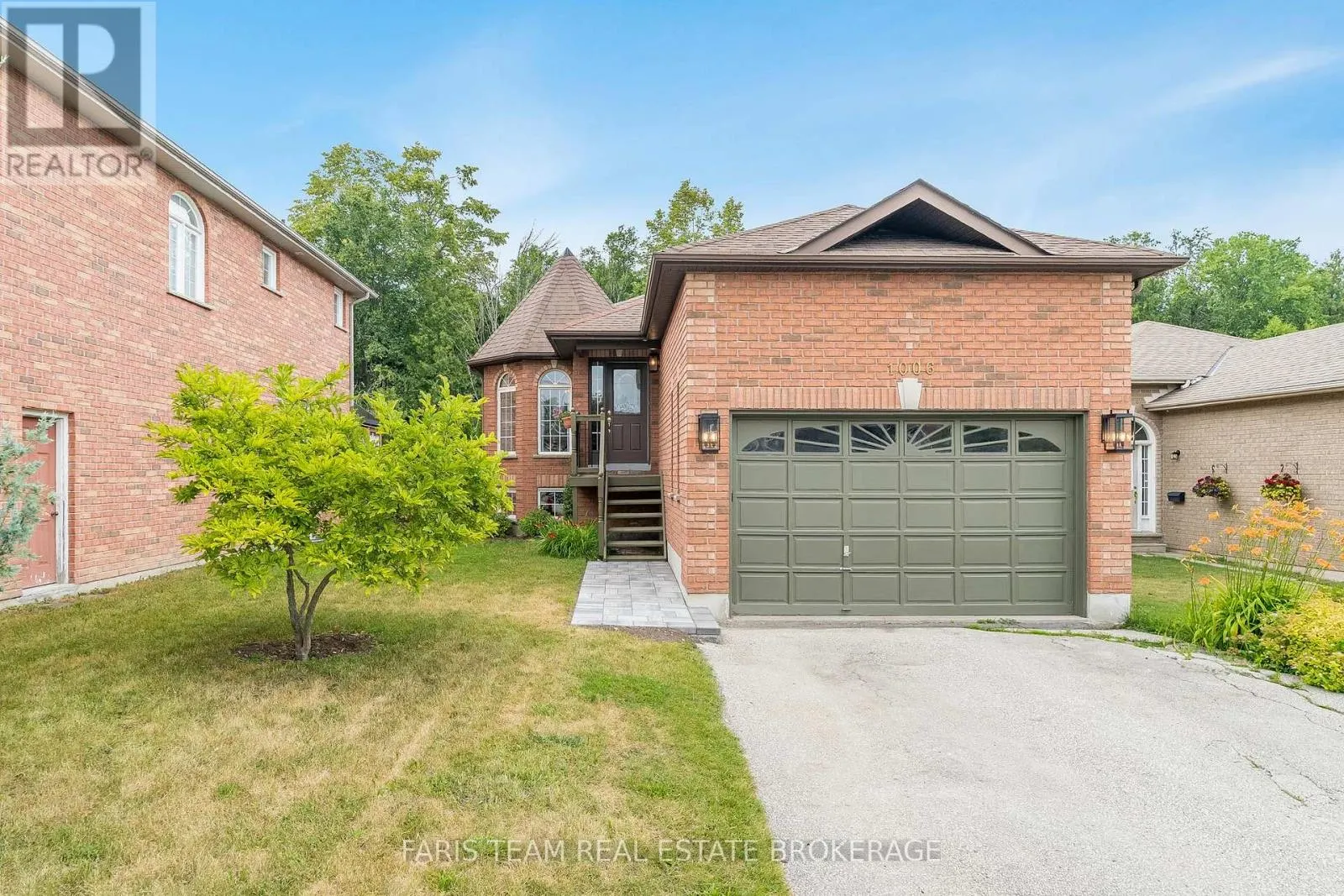 1006 LESLIE DRIVE