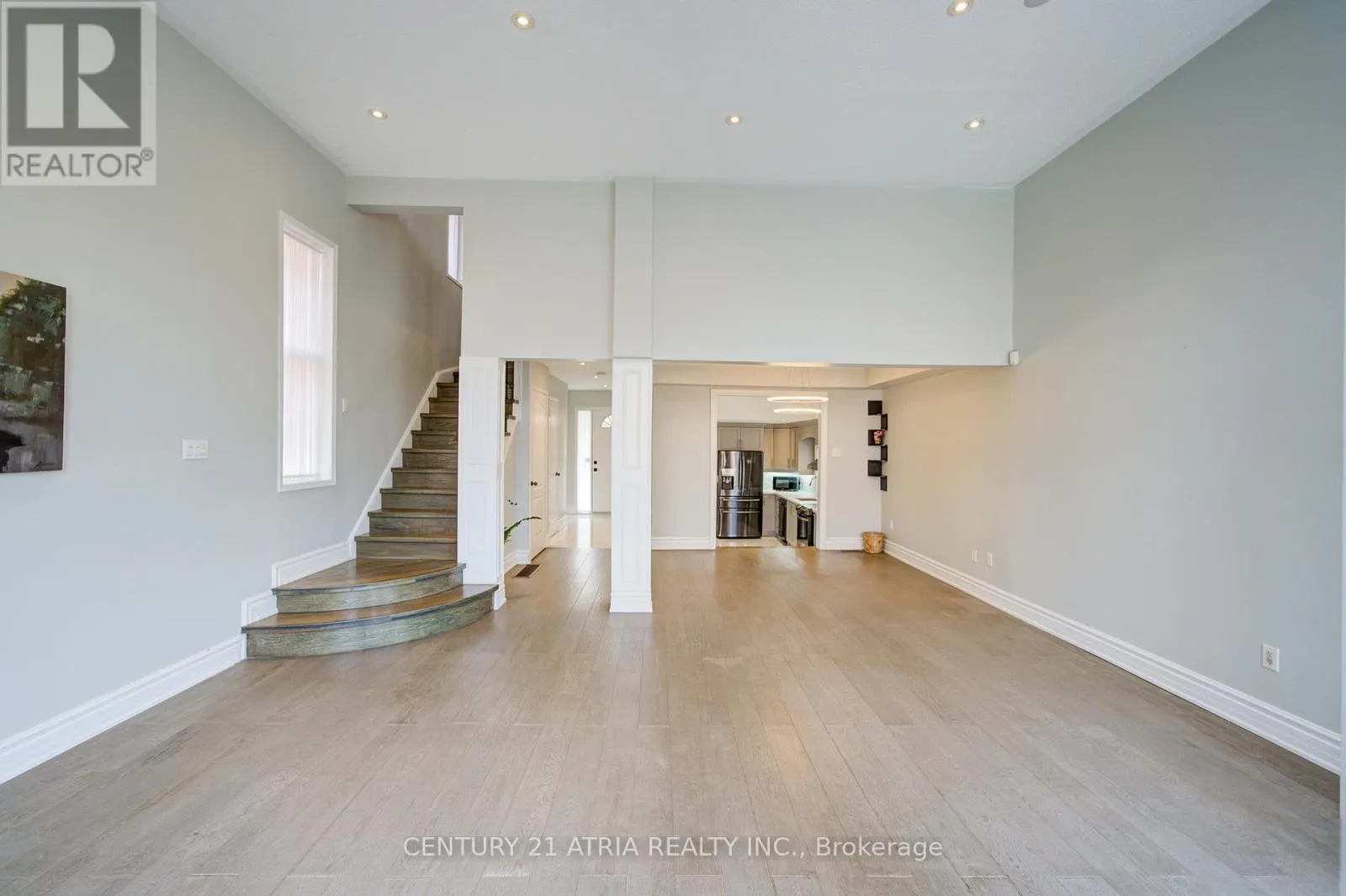 22 PENINSULA CRESCENT