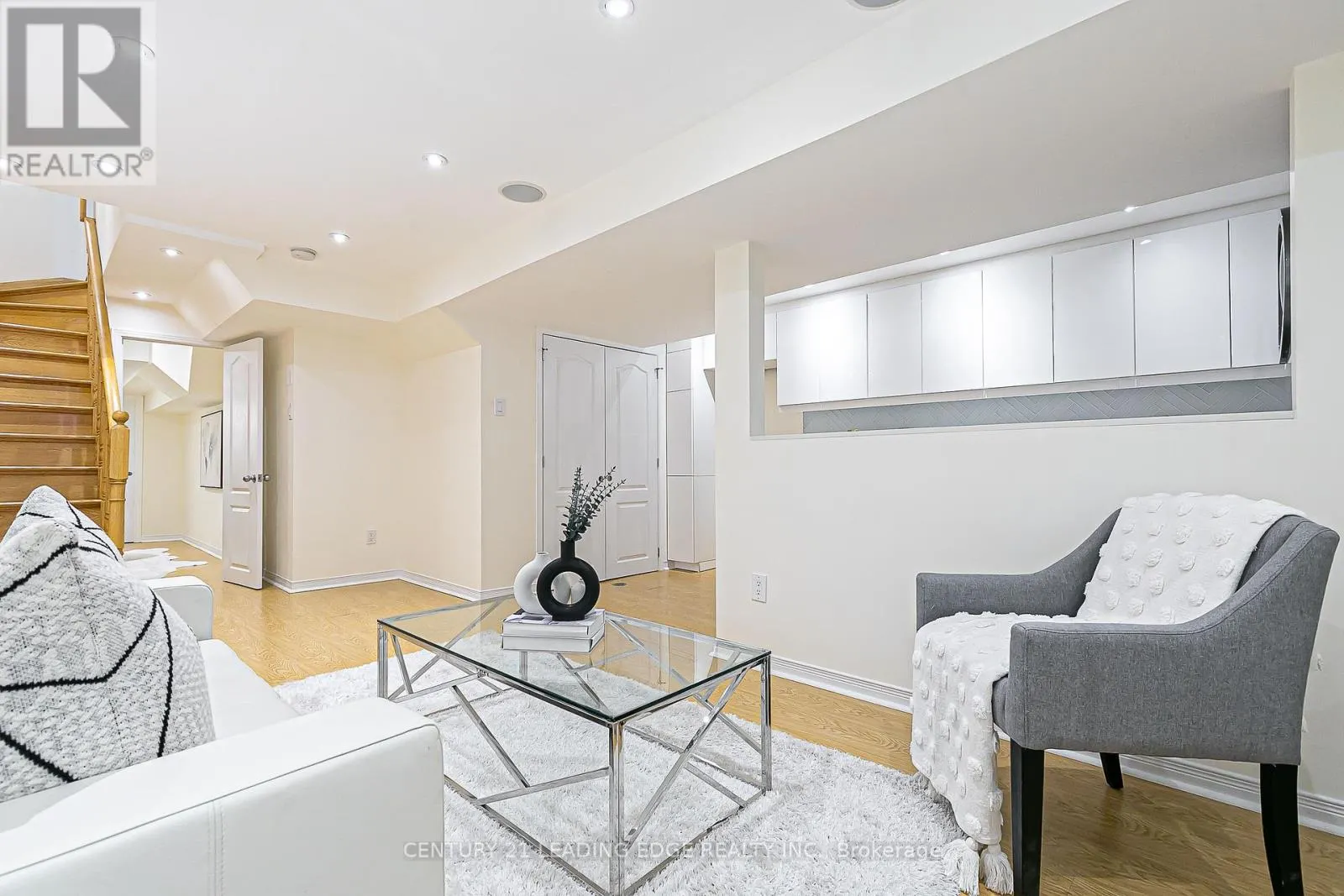13 LODESTONE LANE