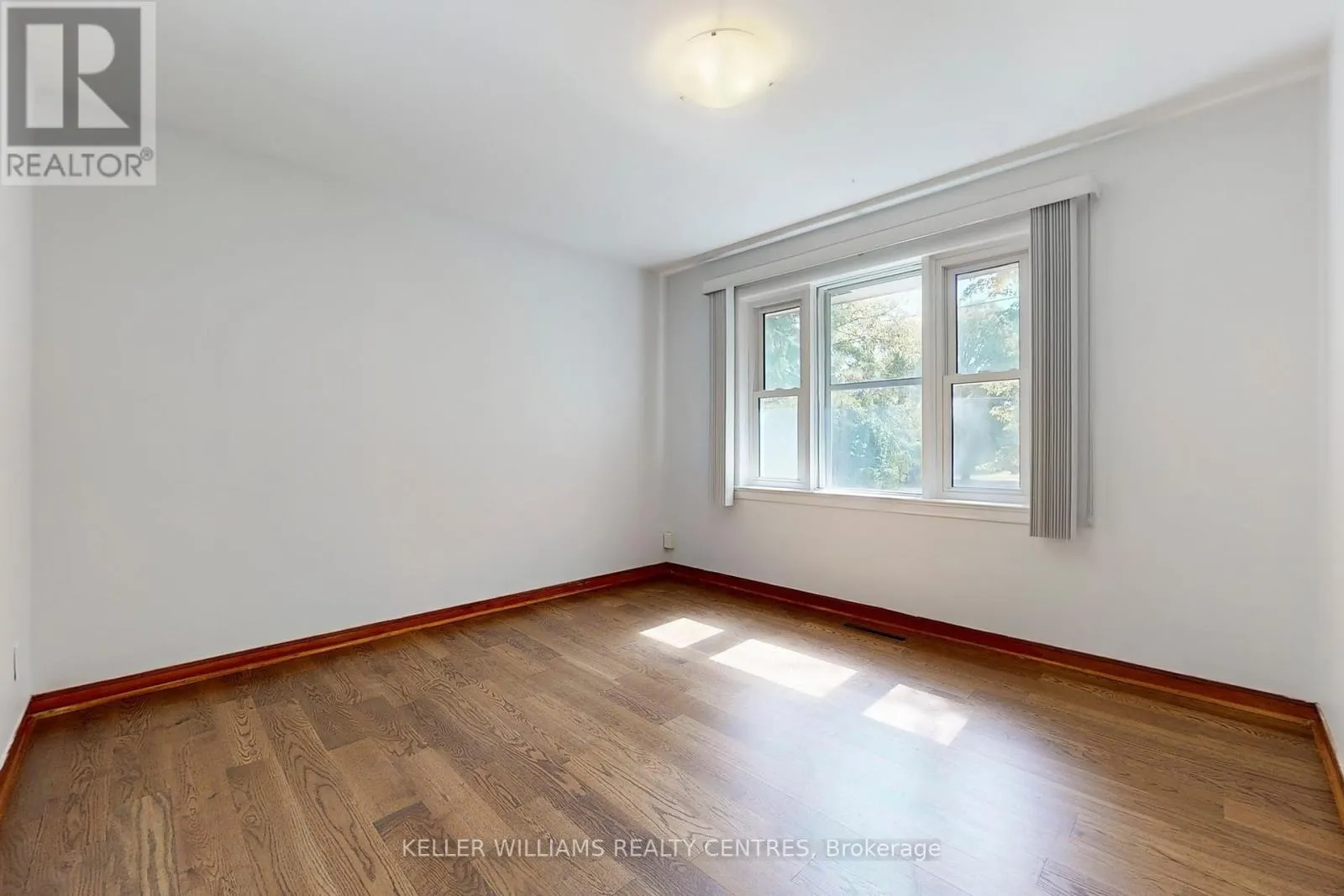 UNIT A - 252 ELGIN MILLS ROAD W