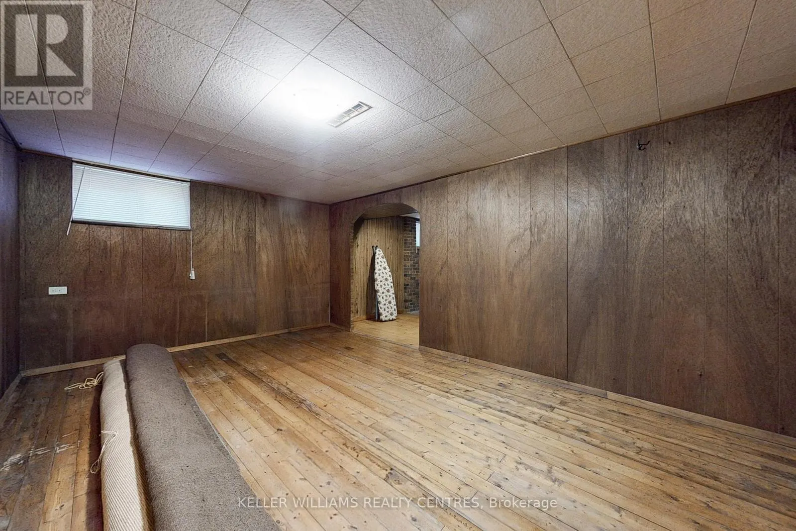 UNIT A - 252 ELGIN MILLS ROAD W