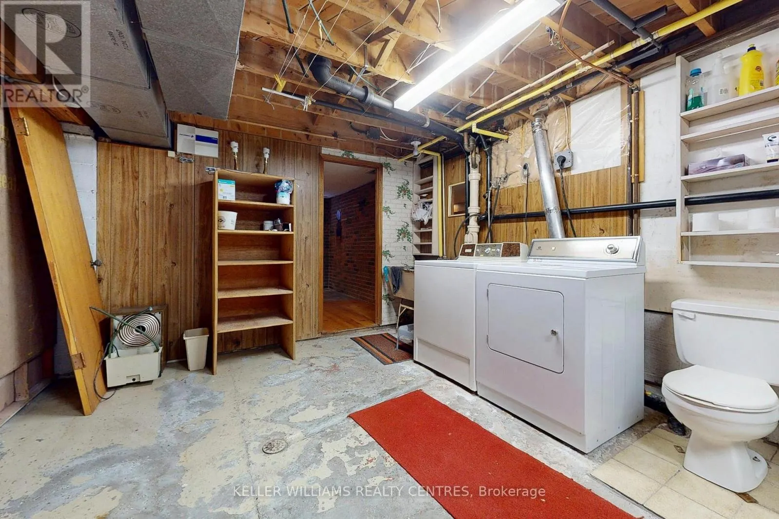 UNIT A - 252 ELGIN MILLS ROAD W