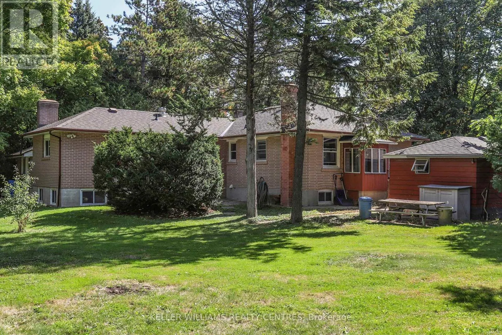 UNIT A - 252 ELGIN MILLS ROAD W