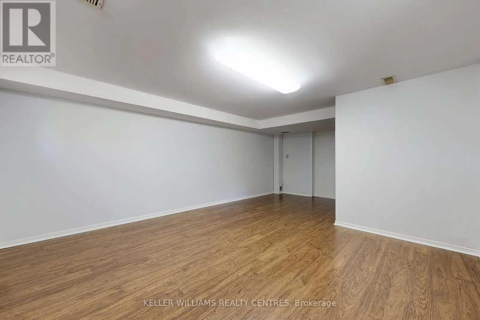 UNIT B - 252 ELGIN MILLS ROAD W