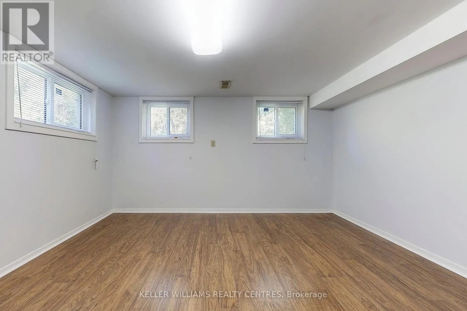 UNIT B - 252 ELGIN MILLS ROAD W