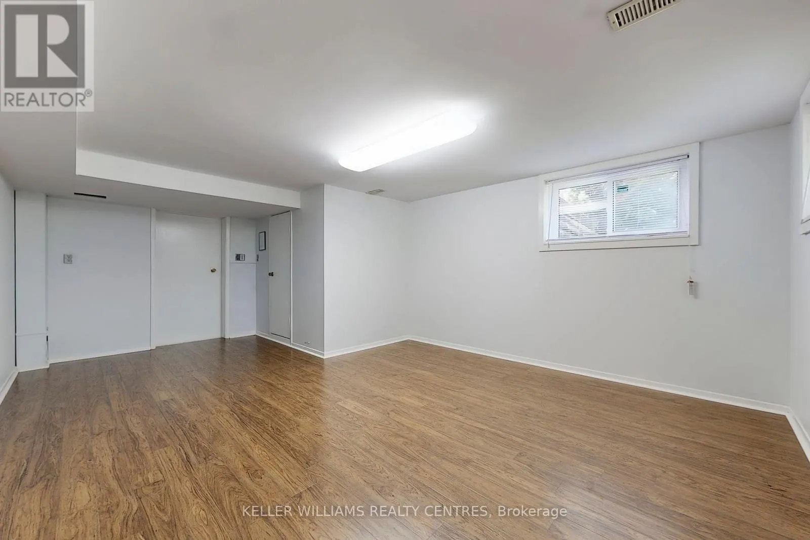UNIT B - 252 ELGIN MILLS ROAD W