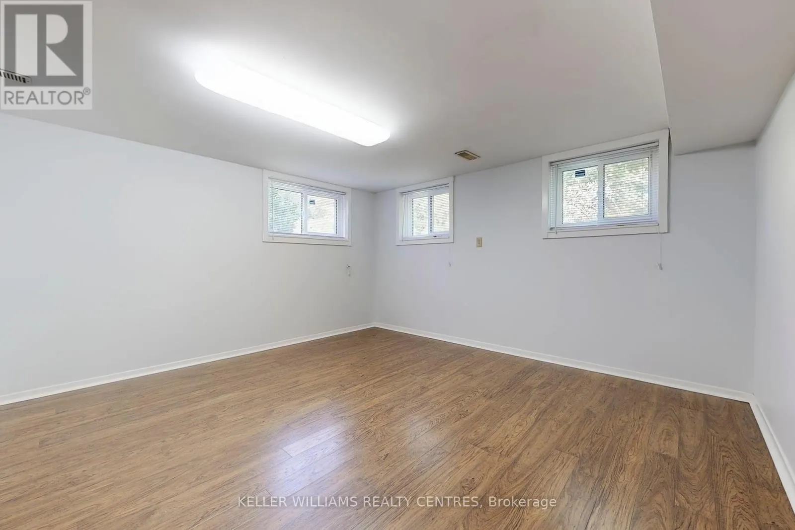UNIT B - 252 ELGIN MILLS ROAD W