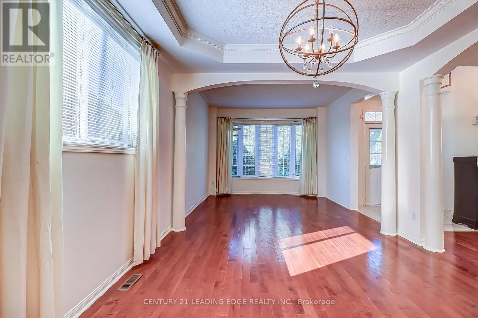 37 WILTSHIRE DRIVE