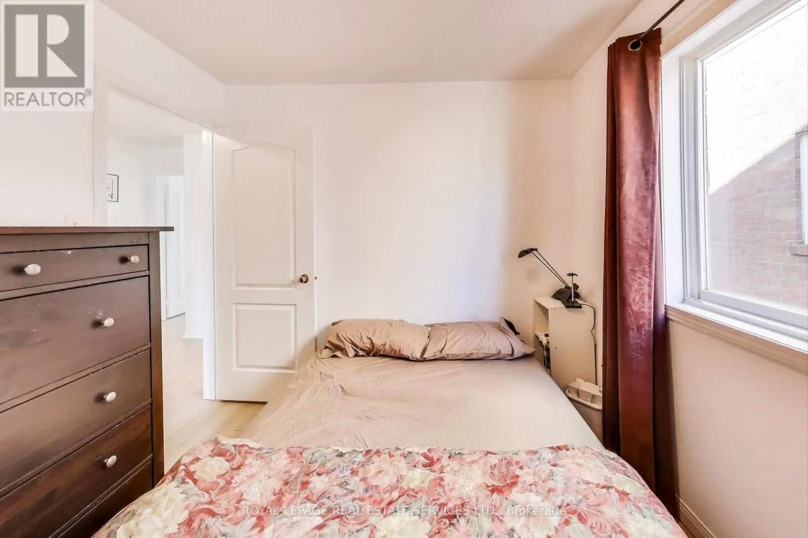 52 GOWLAND ROAD