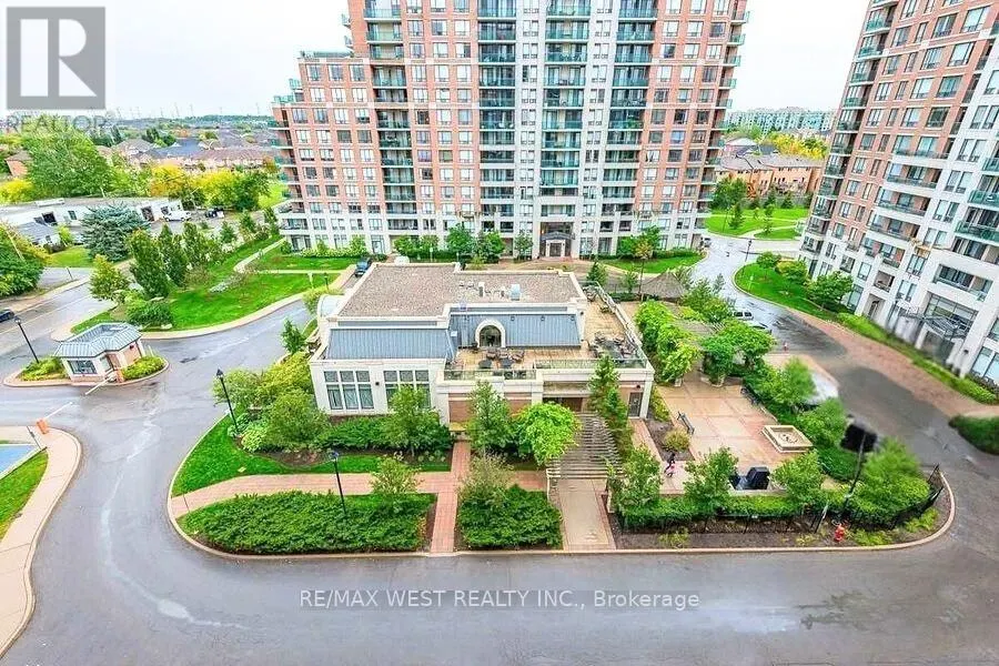 512 - 330 RED MAPLE ROAD W