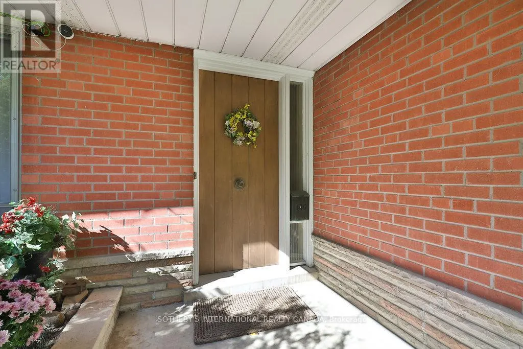 146 SYLVADENE PARKWAY W