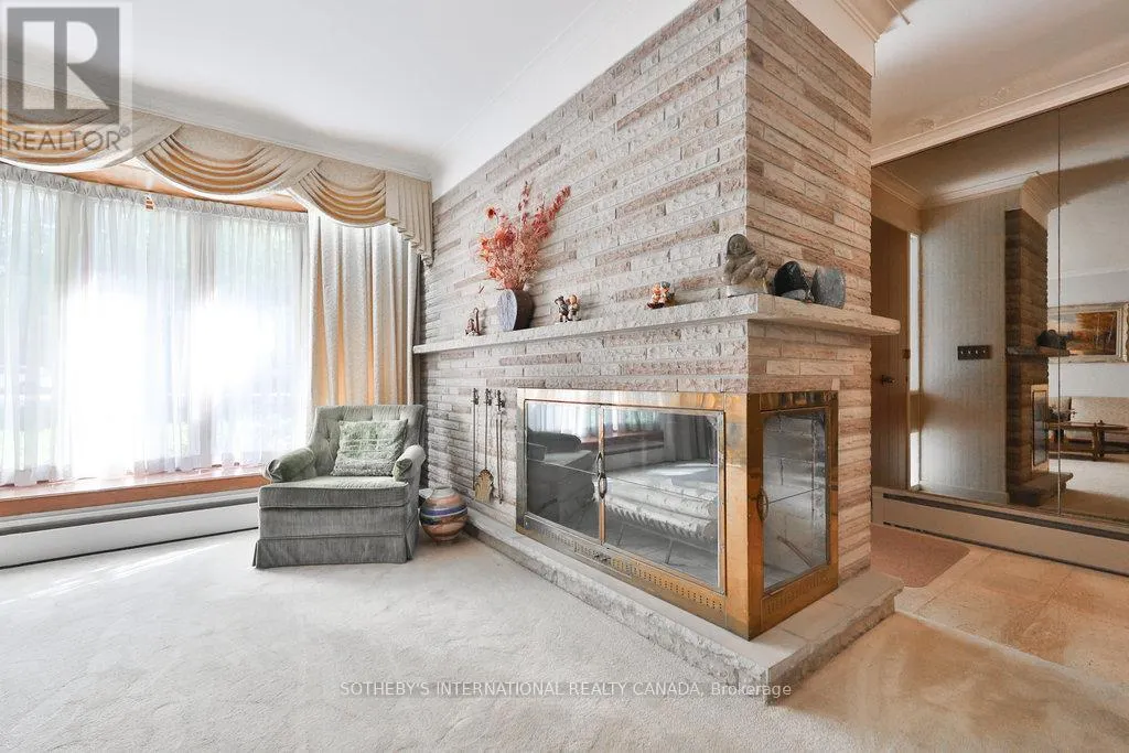 146 SYLVADENE PARKWAY W