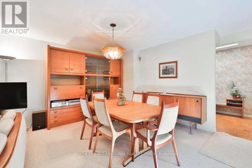 146 SYLVADENE PARKWAY W