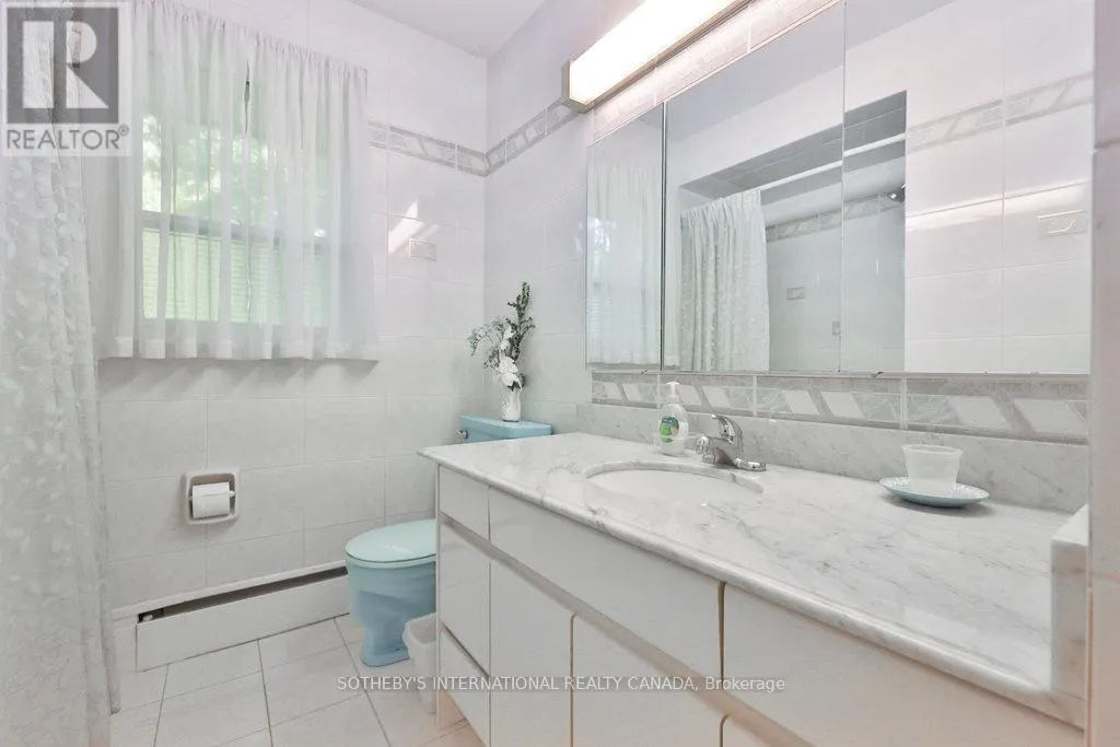 146 SYLVADENE PARKWAY W
