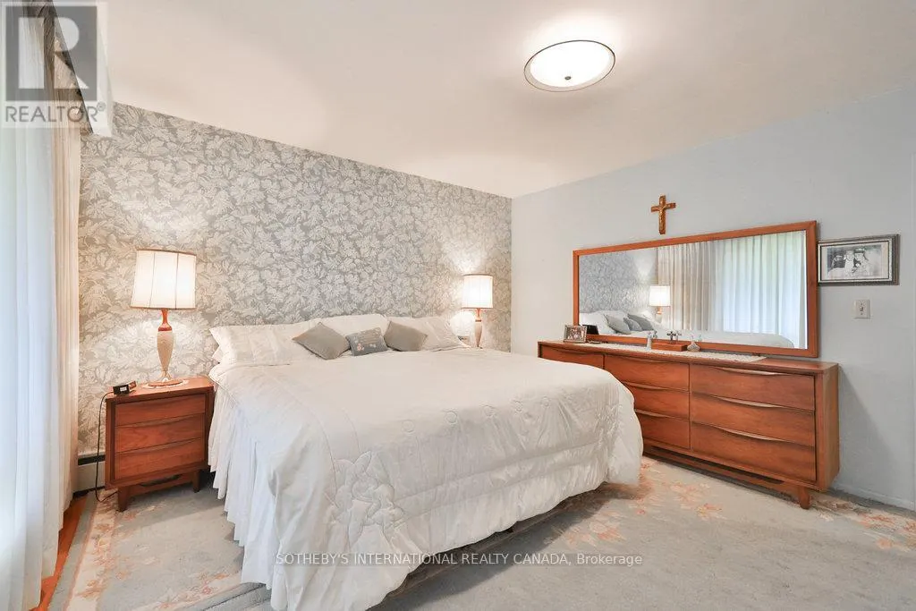 146 SYLVADENE PARKWAY W