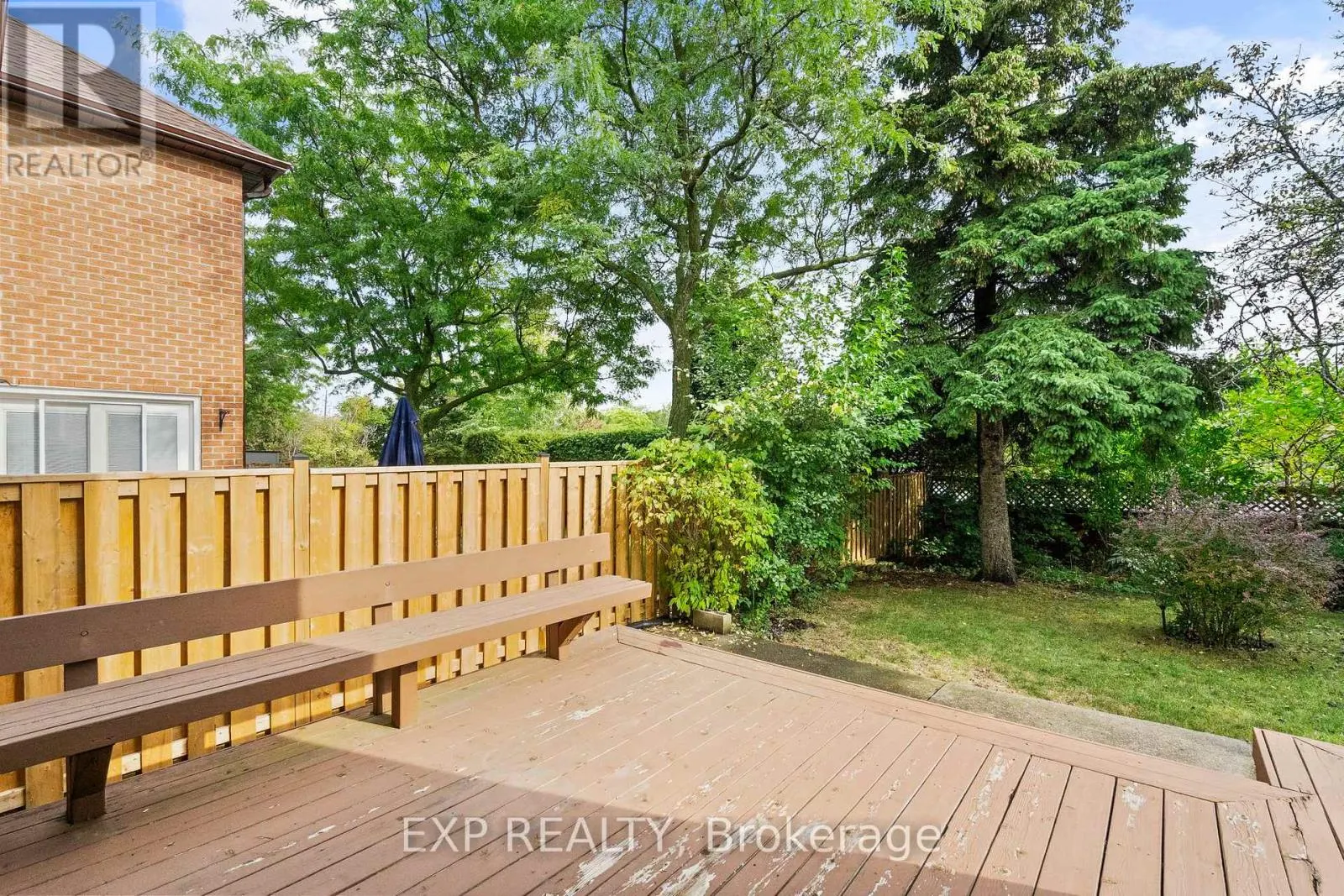 17 GORDON ROWE CRESCENT