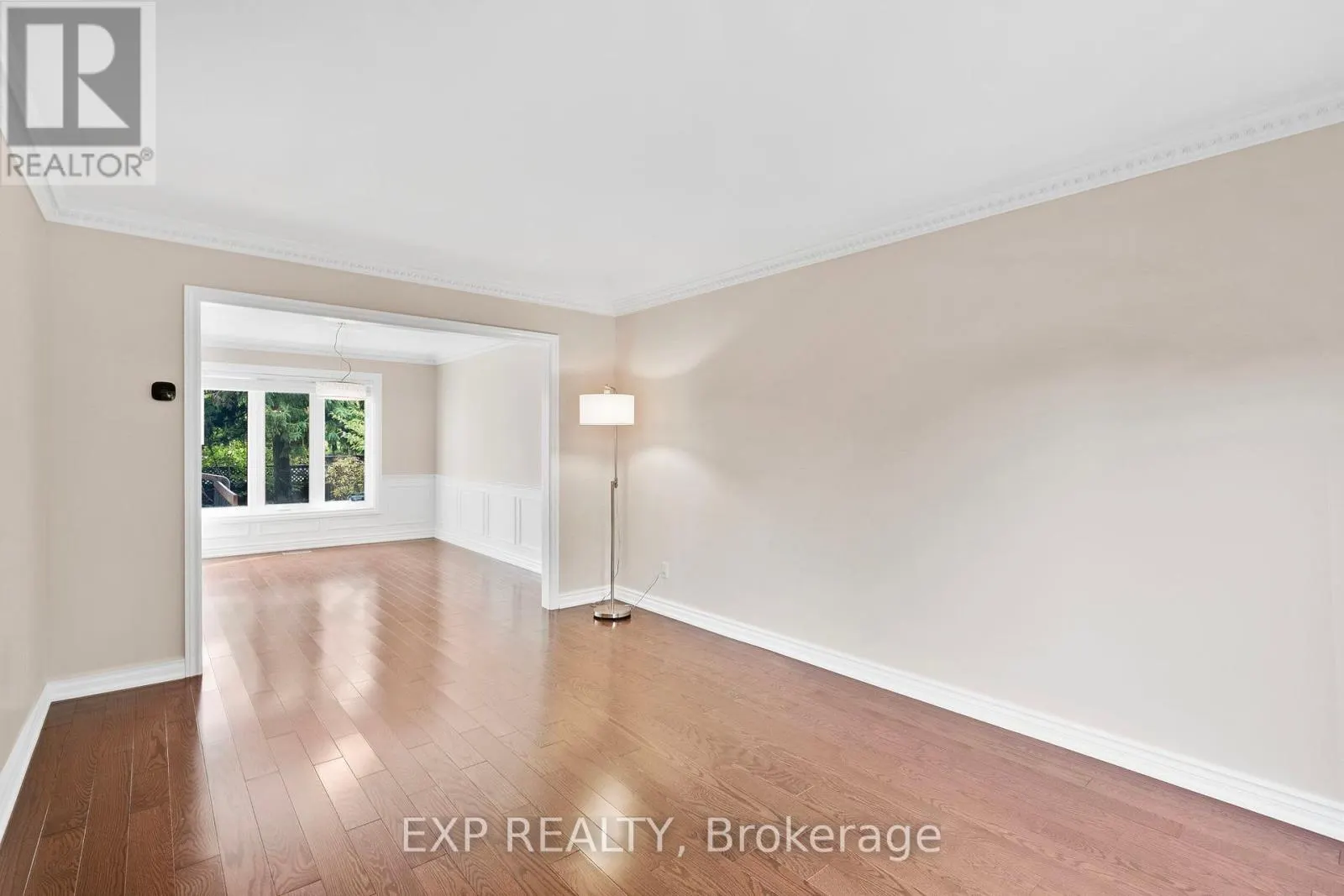 17 GORDON ROWE CRESCENT