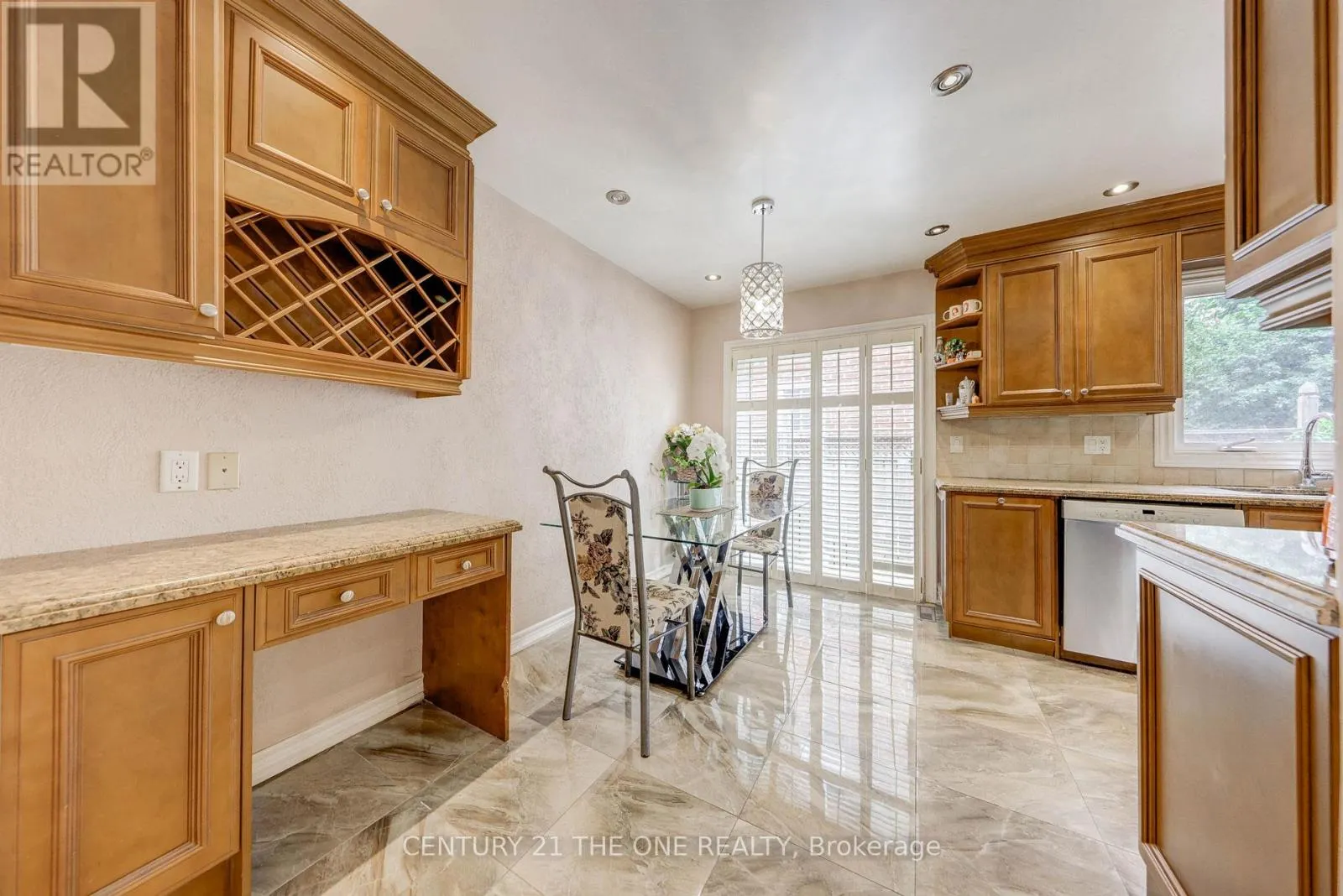 27 PUGSLEY AVENUE