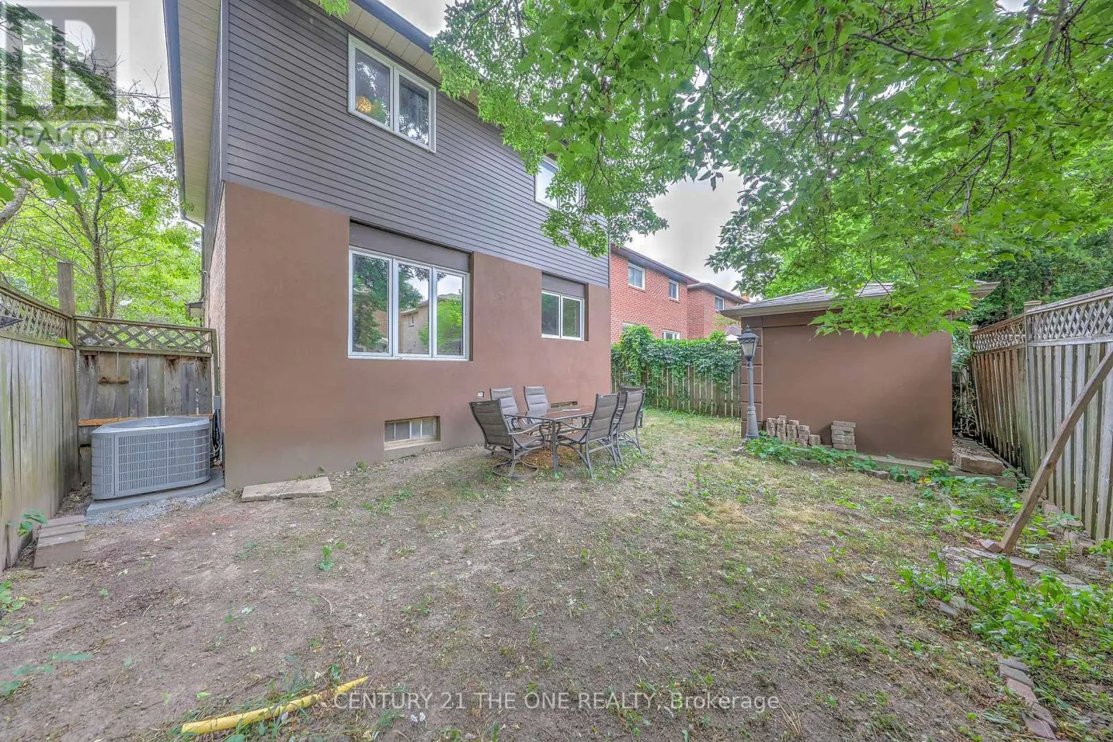 27 PUGSLEY AVENUE