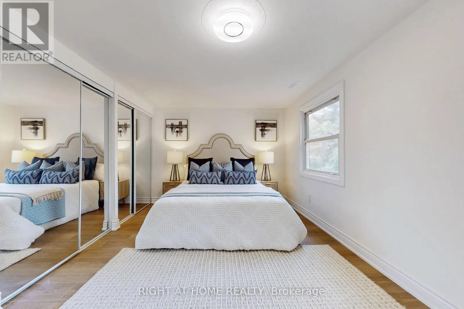 203 THOMS CRESCENT