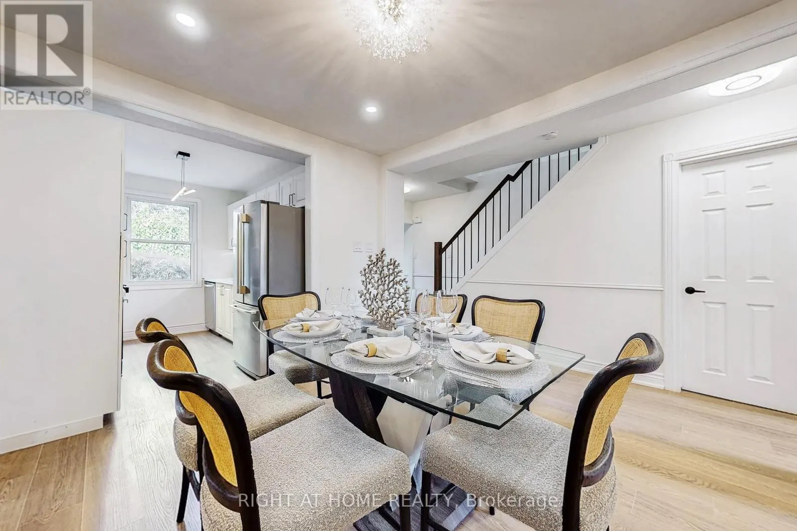 203 THOMS CRESCENT