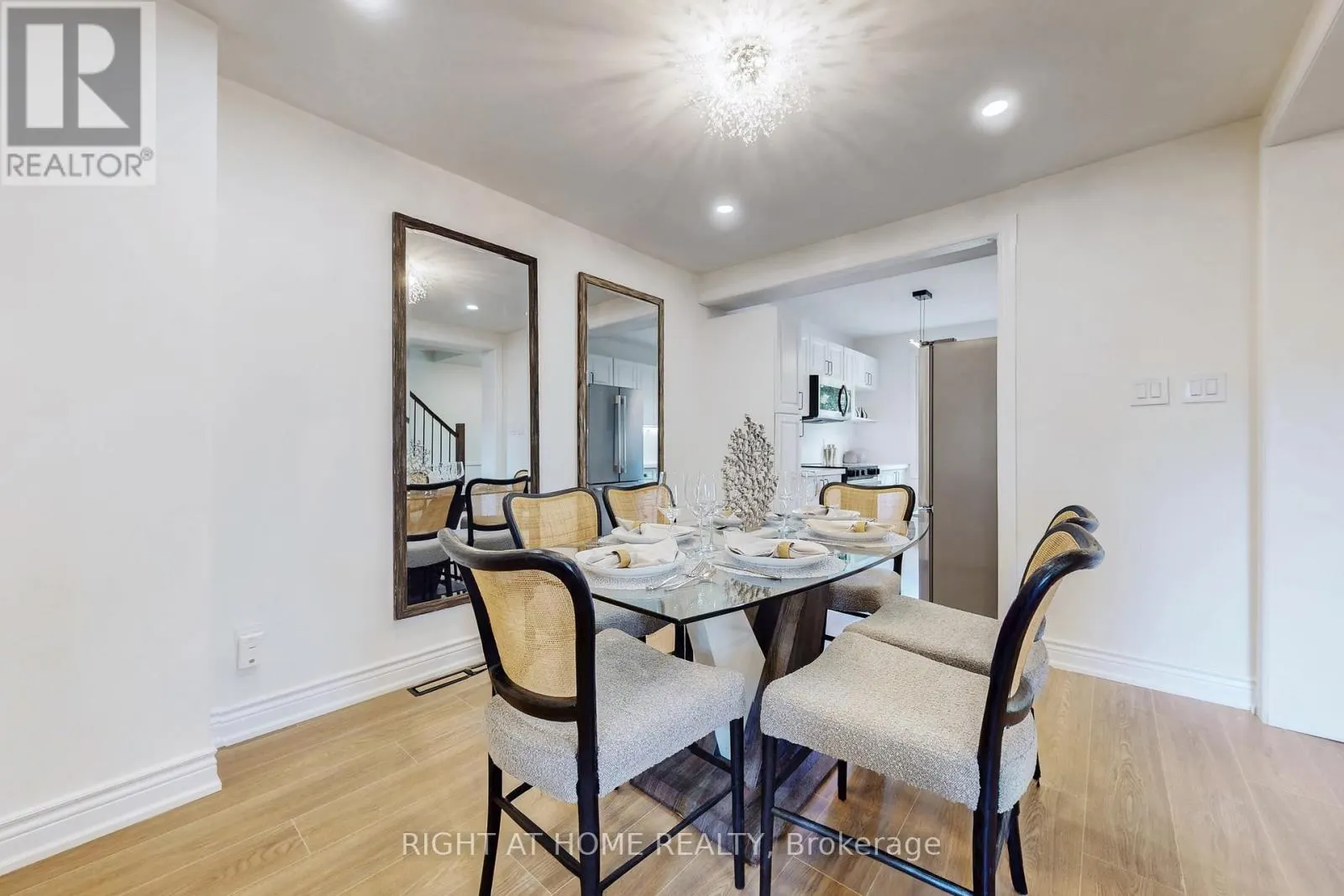 203 THOMS CRESCENT