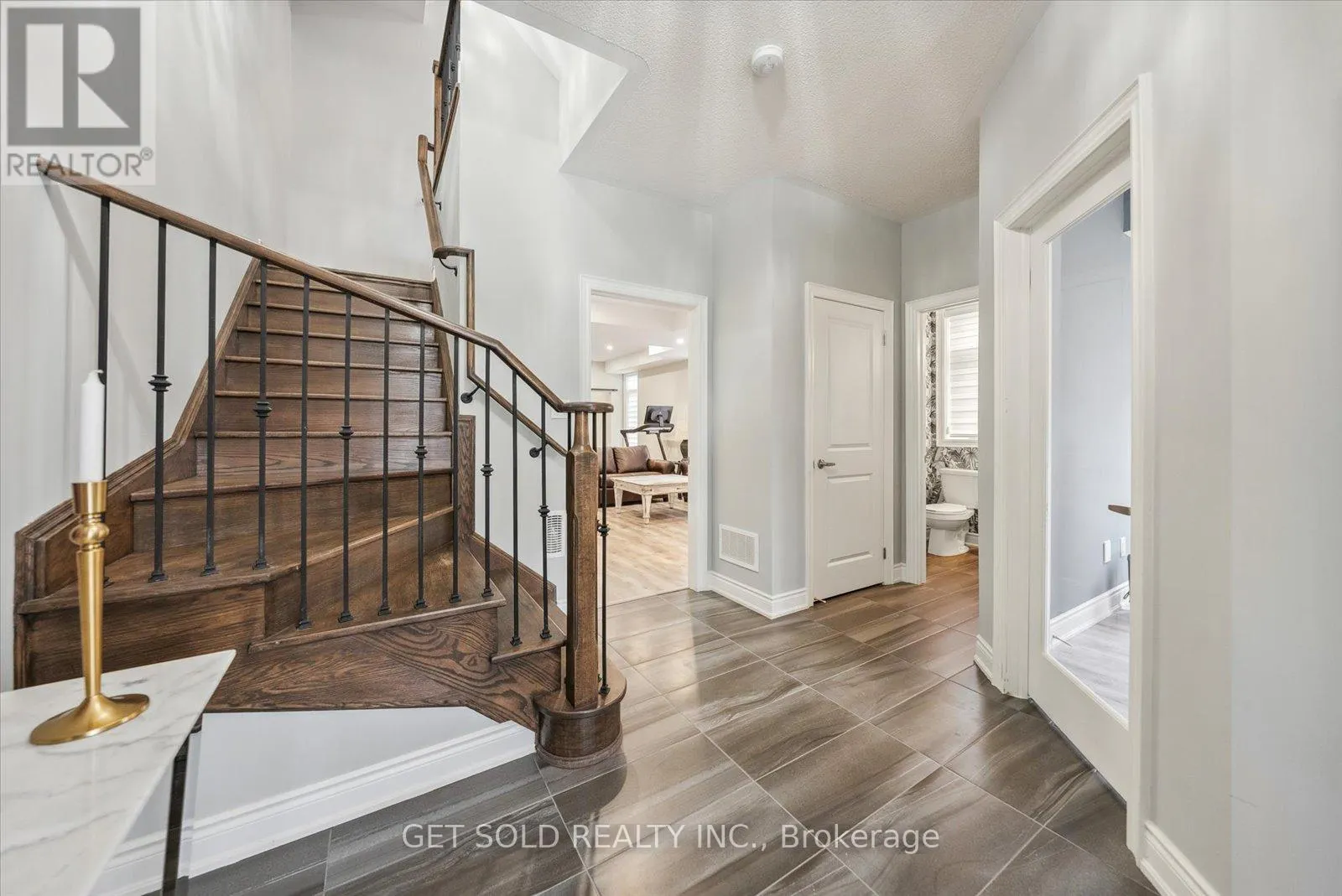 63 LAVAL STREET