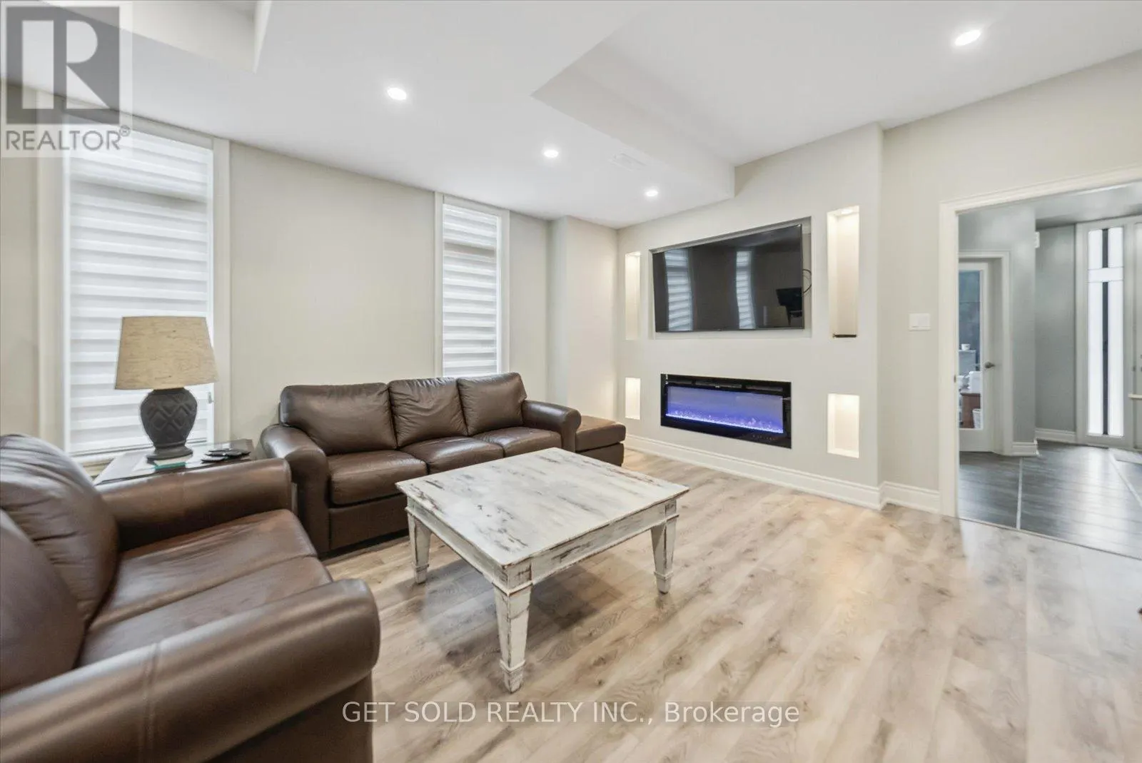 63 LAVAL STREET