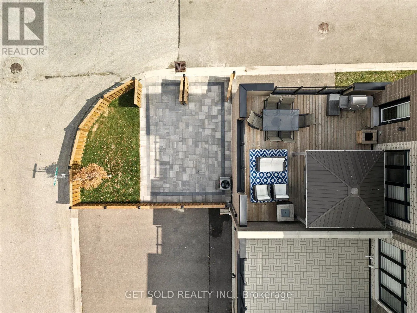 63 LAVAL STREET